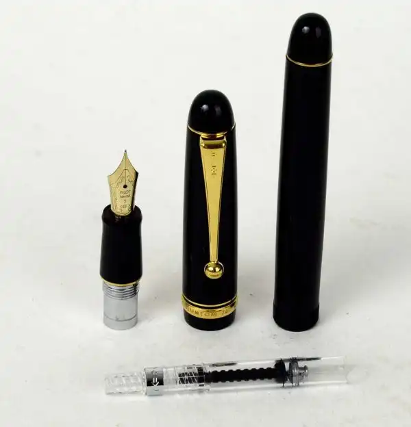 Vintage Pilot Custom 74 black barrel fountain pen -  14K 585 solid gold EF nib - Image 4