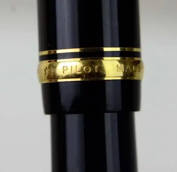 Vintage Pilot Custom 74 black barrel fountain pen -  14K 585 solid gold EF nib - Image 7