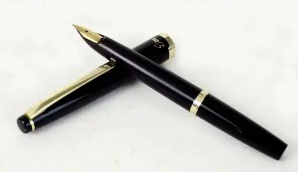 Vintage pilot Elite 18K 95s pocket fountain pen with 18K solid gold EF script nib - Image 5