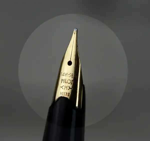 Vintage pilot Elite 95s  pocket fountain pen with 14K solid gold M nib - Image 9