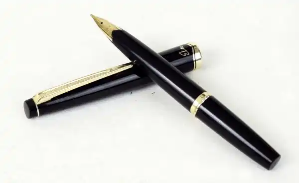 Vintage pilot Elite 95s  pocket fountain pen with 14K solid gold M nib - Image 3