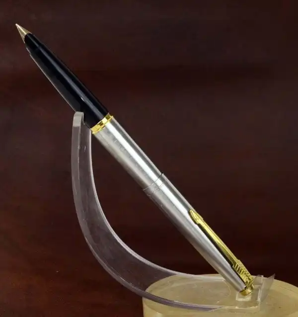 Vintage  parker 45 flighter fountain pen 14Karat solid gold F nib - USA made - Image 2