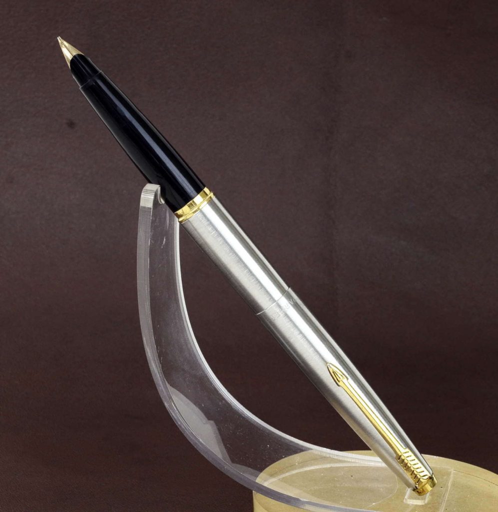 Buy online Parker 45 flighter USA fountain pen with 14K solid gold M nib
