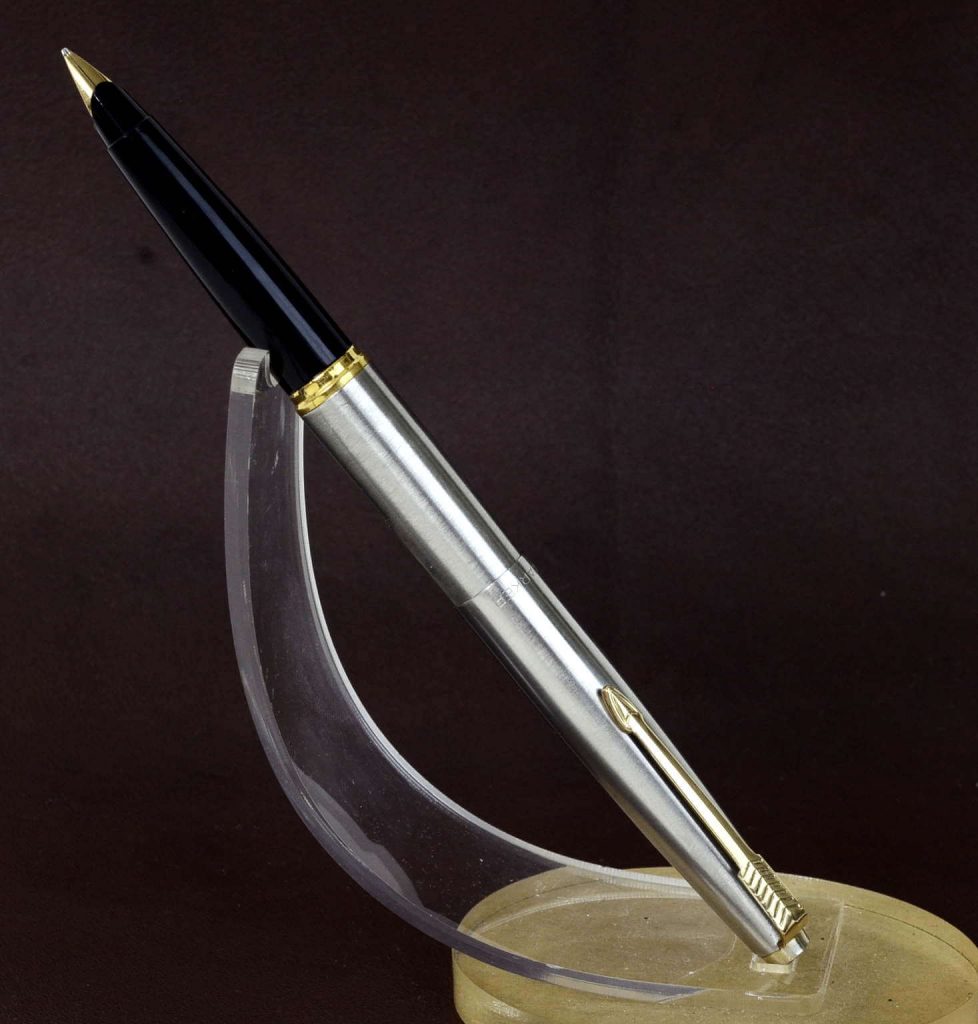 Buy online Parker 45 flighter fountain pen with 14K solid gold M nib