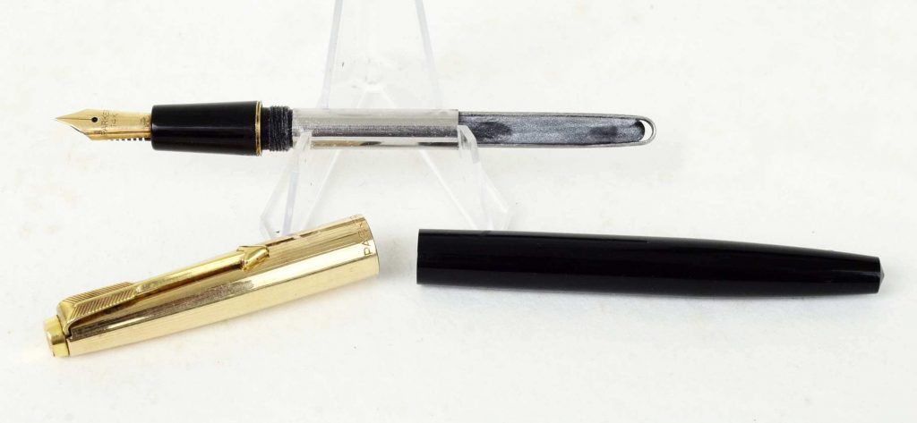 Parker la plume fountain pen with 14C solid gold F nib