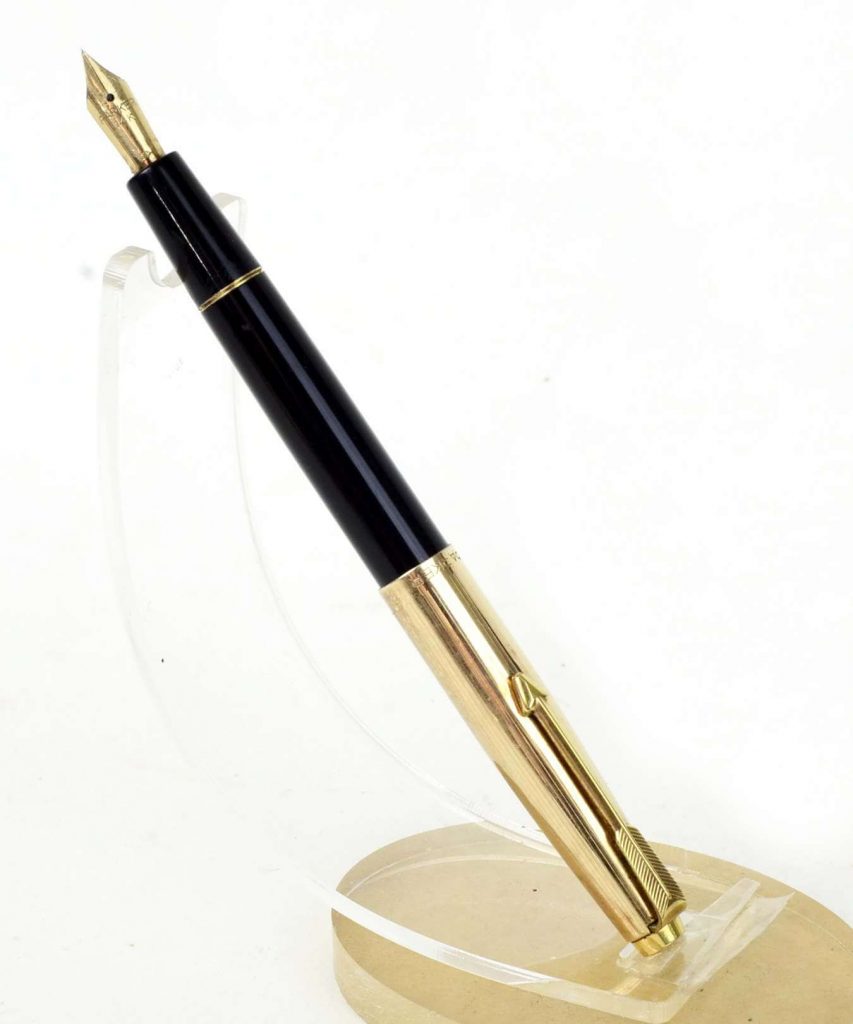 Parker la plume fountain pen with 14C solid gold F nib