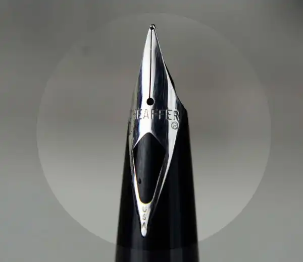 Vintage Sheaffer Imperial 444  fountain pen with Steel Inlaid fine nib - Image 4