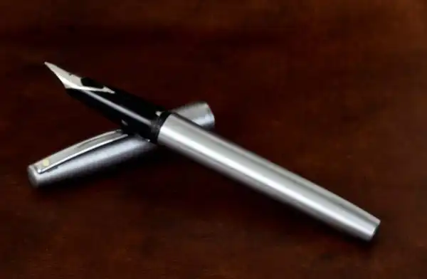 Vintage Sheaffer Imperial 444  fountain pen with Steel Inlaid fine nib - Image 5