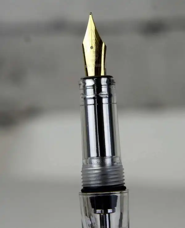 wing sung demonstrator vaac filler fountain pen with Golden Fine nib - Image 9