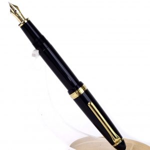 sailor-founded-1911-fountain-pen-with-14K-solid-gold-M-nib-Japan