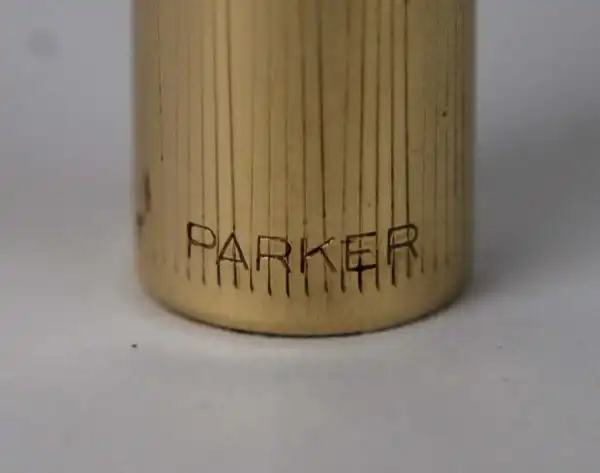 Vintage parker 51 aerometric fountain pen  with 14 Karat solid gold F nib  - Uninked - Image 11