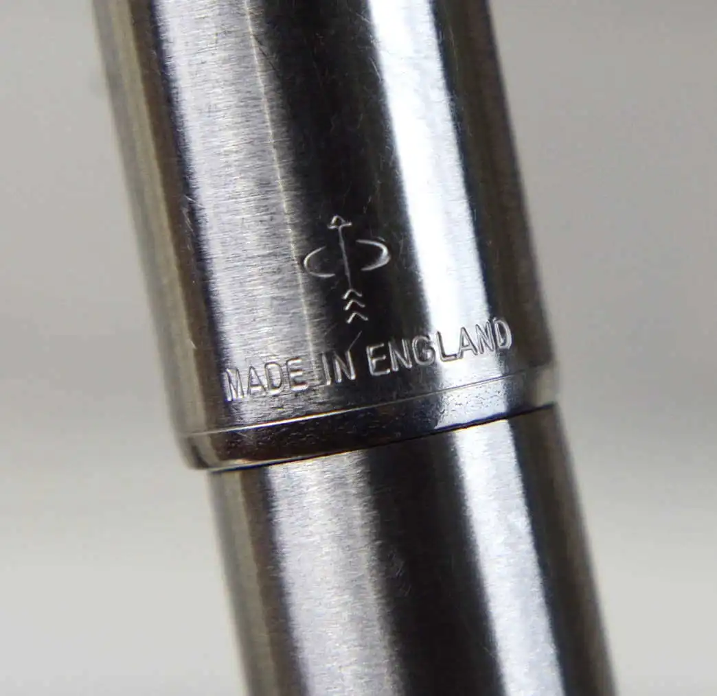 Vintage Parker 65 flighter fountain pen with 14Karat solid gold B nib - England made - Image 5