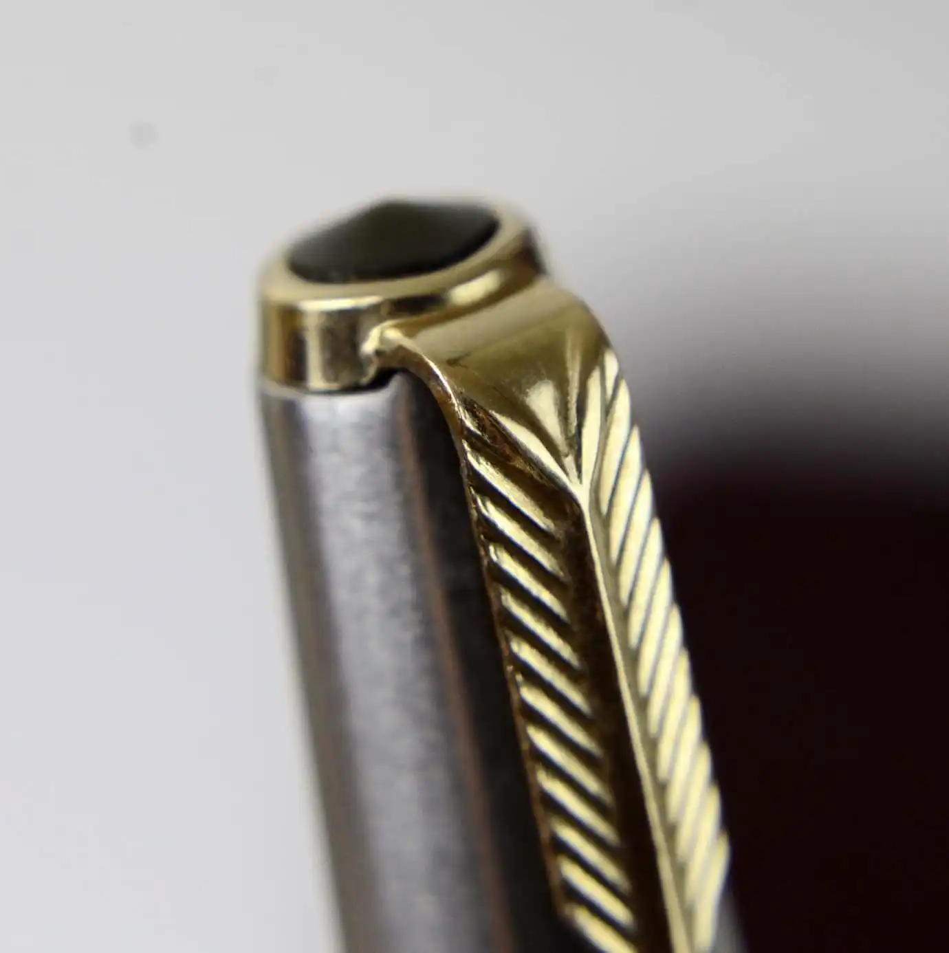 Vintage Parker 65 flighter fountain pen with 14Karat solid gold B nib - England made - Image 6