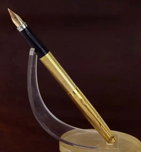 Vintage parker 75 ciselle gold plated fountain pen with 14K solid gold B nib - Image 2