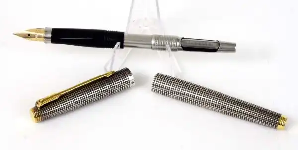 Vintage parker 75 sterling silver fountain pen with 14K solid Gold M nib - NOS mint stock - Image 4