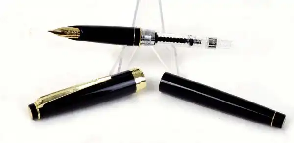 Vintage pilot Elite 95s full size fountain pen with 18K solid gold M nib - Image 3