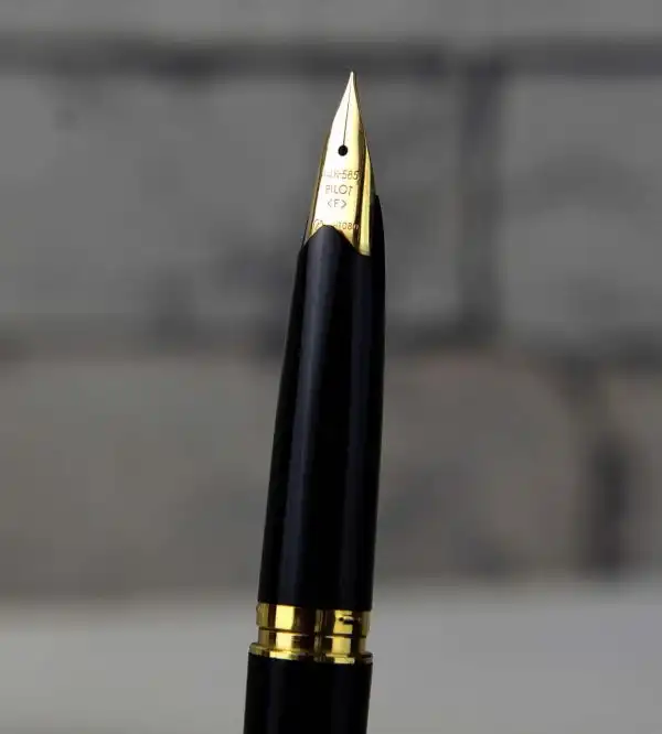 Vintage pilot Elite long size fountain pen with 14K solid gold F nib - Image 6