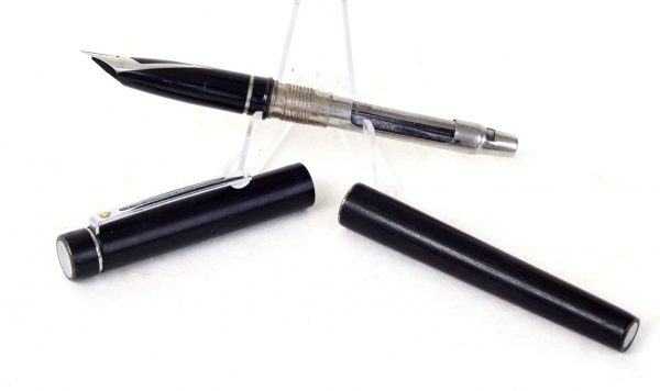 Vintage sheaffer targa fountain pen 1002 black lacquer barrel F Nib - Image 3