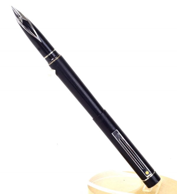 Vintage sheaffer targa fountain pen 1002 black lacquer barrel F Nib - Image 2