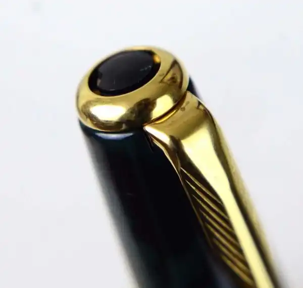 parker sonnet green marbled fountain pen with gold plated M nib - Mint - Image 6