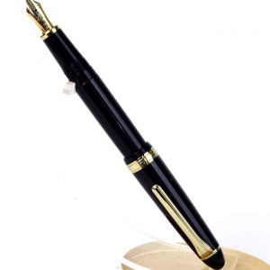 sailor-founded-1911-fountain-pen-14K-solid-gold-M-nib-Japan