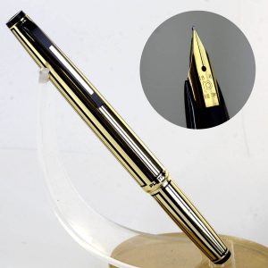 Platinum gold striped pocket
