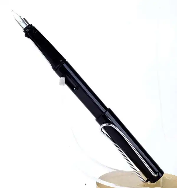 Lamy Safari black barrel fountain pen With Steel M nib -  unused - Image 2