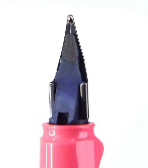 Lamy Safari pink barrel fountain pen With Steel B nib -  Unused new - Image 6