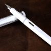 Lamy Safari white barrel fountain pen With Steel M nib -  Brand new - Image 3
