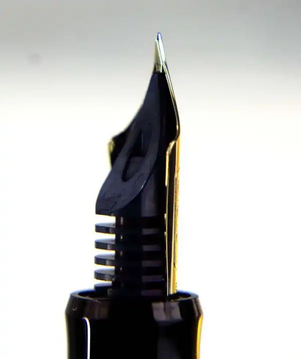 Vintage Pilot Custom 74 black barrel fountain pen -  14K solid gold Extra Fine nib - Image 10