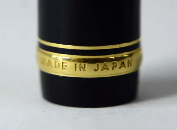 Pilot Custom 74 black barrel fountain pen -  14K 585 solid gold F nib  - Preowned - Image 6