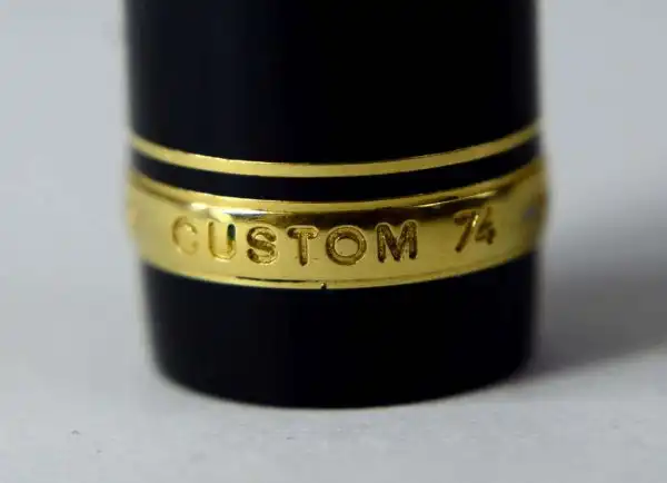 Pilot Custom 74 black barrel fountain pen -  14K 585 solid gold F nib  - Preowned - Image 4