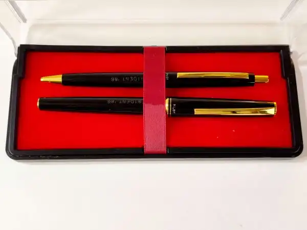 Pilot super fountain pen and  ballpoint with 23K gold plated F nib - unused mint - Image 4