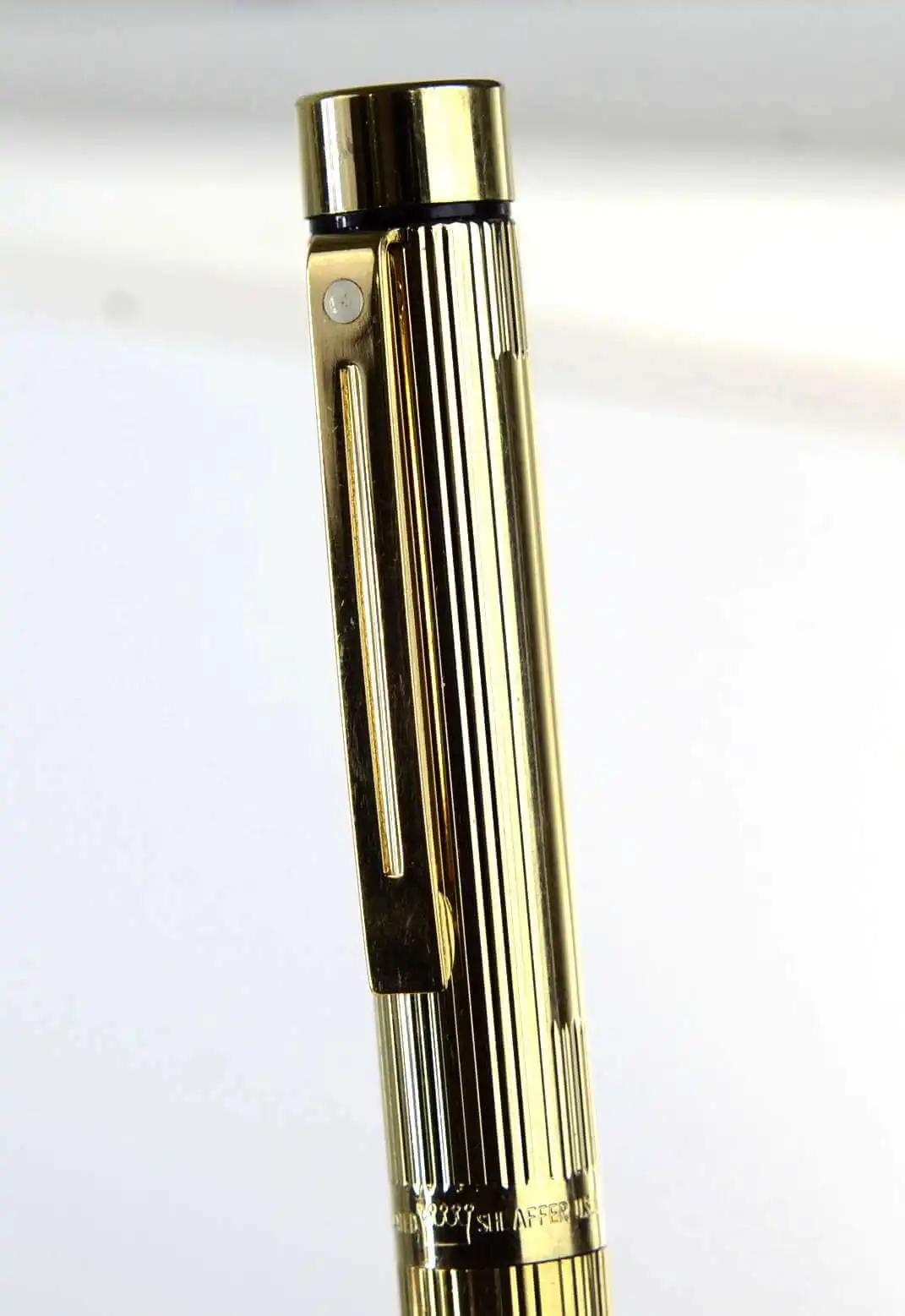 Vintage sheaffer targa 1005 fountain pen with gold plated  body and 14K gold B nib - mint - Image 5