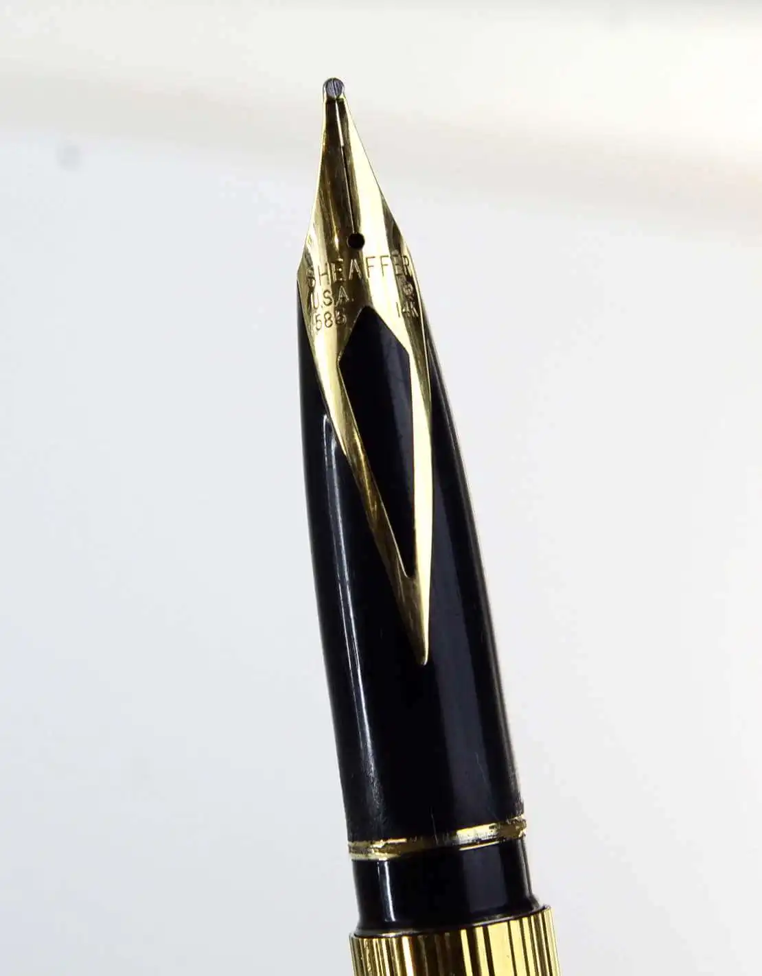 Vintage sheaffer targa 1005 fountain pen with gold plated  body and 14K gold B nib - mint - Image 7