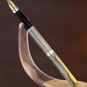vintage-parker-75-sterling-silver-barrel-fountain-pen-14K-solid-gold-B-nib-USA