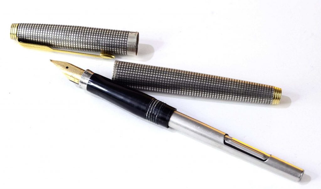 Vintage parker 75 sterling silver fountain pen with 14K gold broad nib