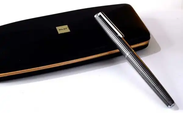 Vintage Pilot Custom silver striped fountain pen - 14K 585 solid gold M nib - Image 11