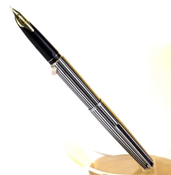 Vintage Pilot Custom silver striped fountain pen - 14K 585 solid gold M nib - Image 2