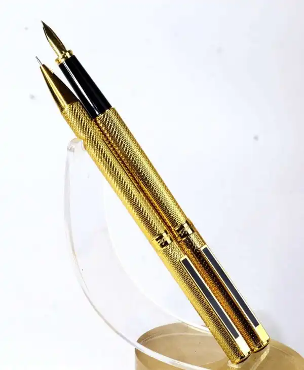 platinum vintage golden fountain pen and mech pencil set - NOS - Image 2