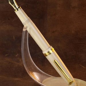 vintage-sailor-1911-lifetime-fountain-pen-14K-solid-gold-Medium-nib-japan