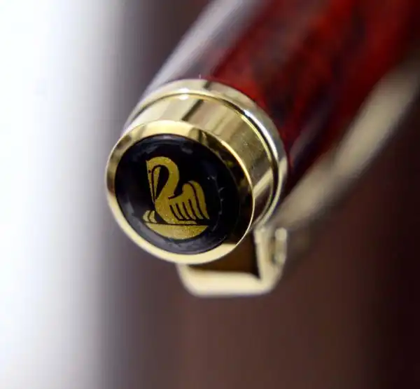 Pelikan Celebry P580 piston converter fountain pen 14K gold B nib - Mint - Image 5
