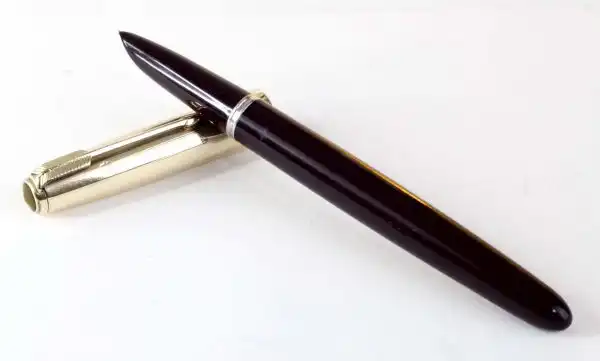 Vintage parker 51 aerometric fountain pen  with 14 Karat solid gold M nib - Image 2