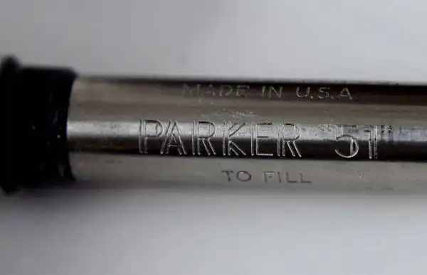 Vintage parker 51 aerometric fountain pen  with 14 Karat solid gold M nib - Image 8