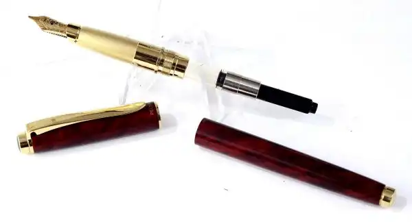Pelikan Celebry P580 piston converter fountain pen 14K gold B nib - Mint - Image 4
