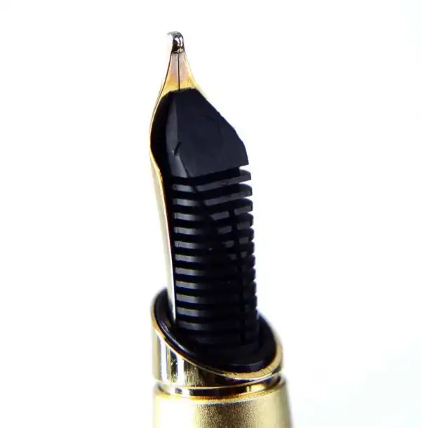 Pelikan Celebry P580 piston converter fountain pen 14K gold B nib - Mint - Image 9
