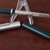 Vintage parker 21 fountain pen green barrel with steel M nib - Image 3