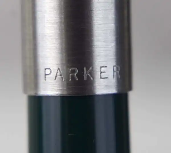 Vintage parker 21 fountain pen green barrel with steel M nib - Image 6