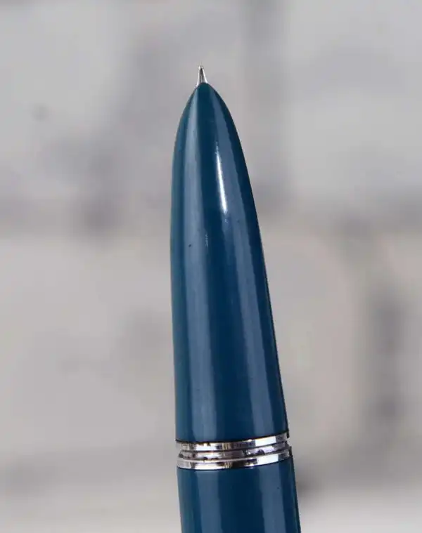 Vintage parker 21 fountain pen Blue barrel with steel Fine nib - Image 9