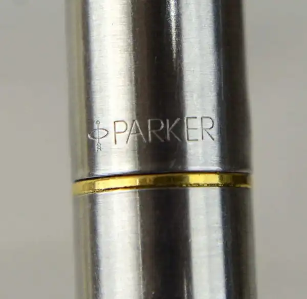 Vintage parker 45 flighter fountain pen 10Karat solid gold F nib - UK - Image 7